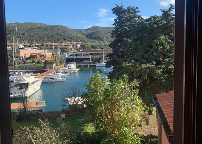 מלון דירות Sardegna Cala Reale 4*