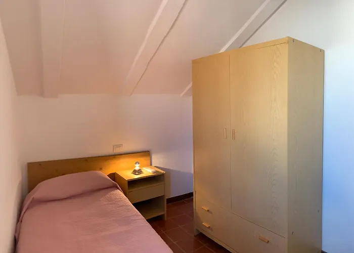 מלון דירות Sardegna Cala Reale 4*