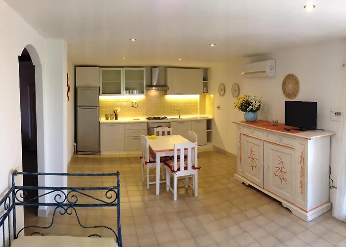 מלון דירות Sardegna Cala Reale מרינלה