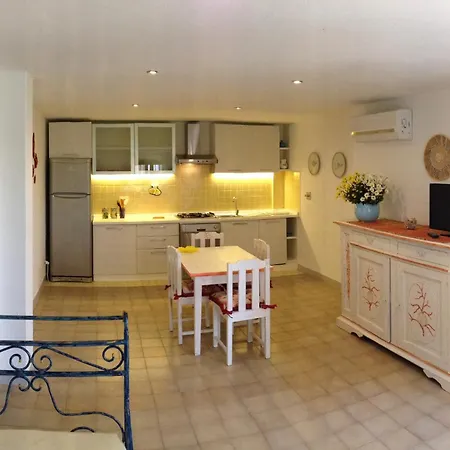 Ξενοδοχείο με διαμερίσματα Sardegna Cala Reale Santa Marinella