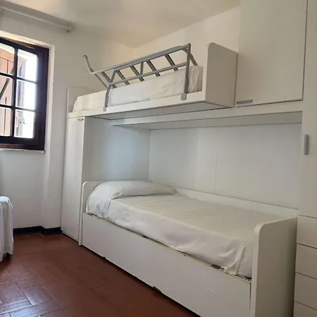 Ξενοδοχείο με διαμερίσματα Sardegna Cala Reale 4*